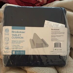 Brookstone Tablet Cushion in Dark Gray